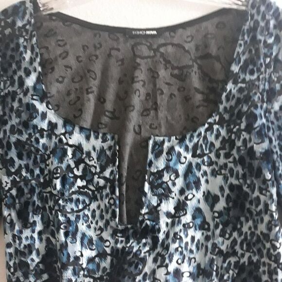 Fashion Nova Blouse Top Womens Blouse X Large Blue Leopard Long Sleeve Wired U - Picture 3 of 9